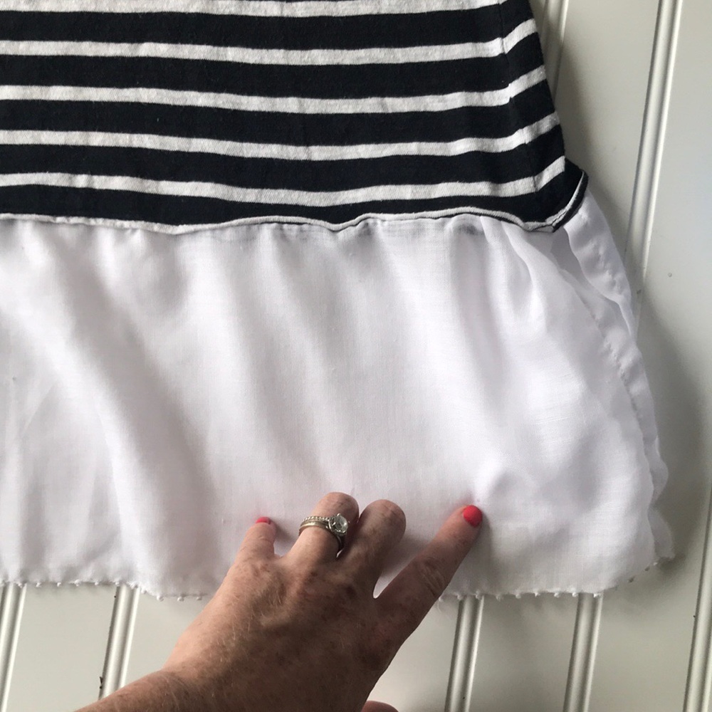 Black white striped tunic top blue hem sleeve - Picture 8 of 8